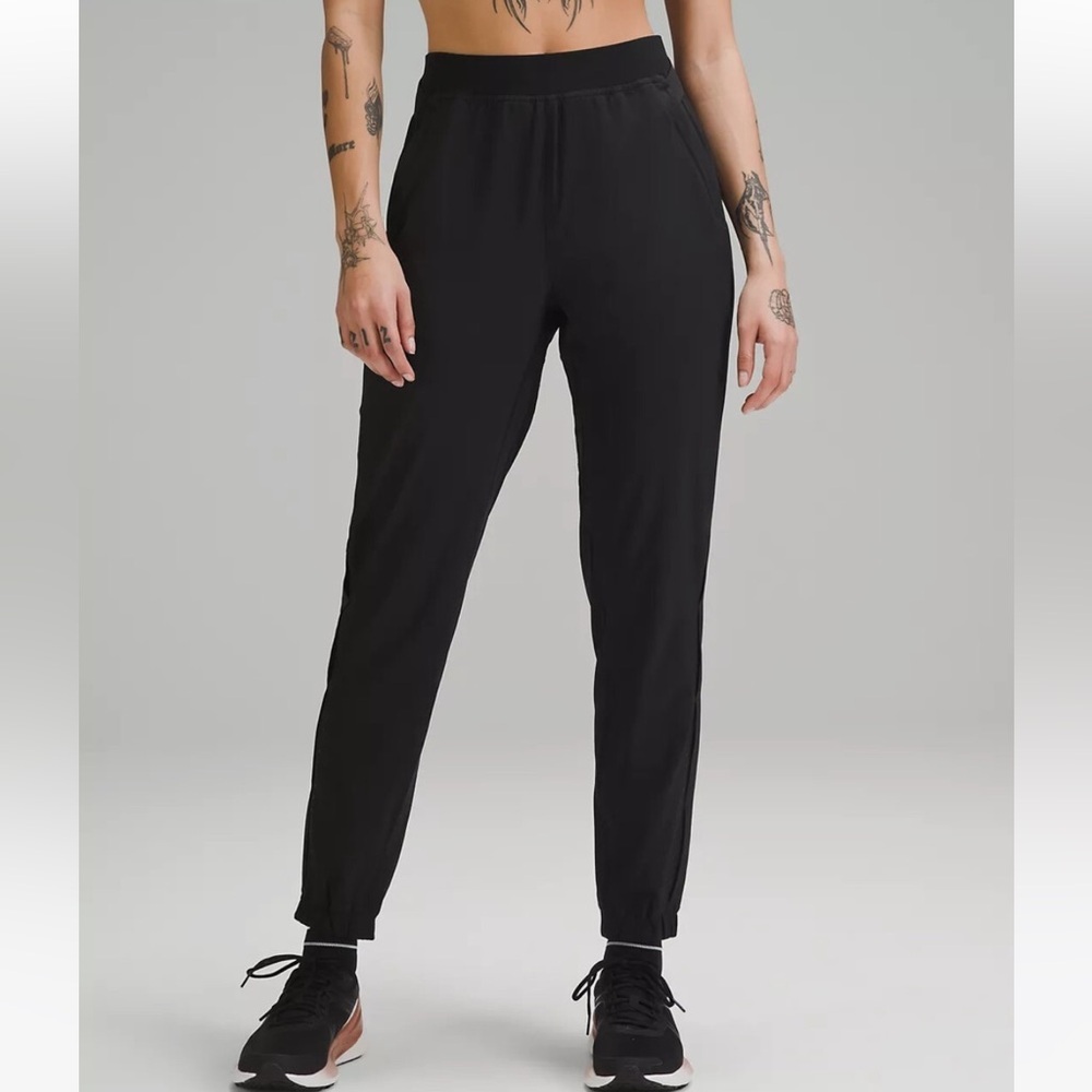 Lululemon Adapted State High Rise Jogger *Airflow” Leg Slits Black Color SZ 10 - Picture 3 of 16